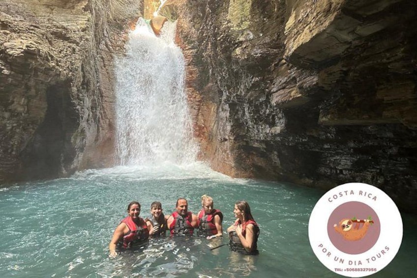 Hike to La Leone Waterfall / Tubing 1