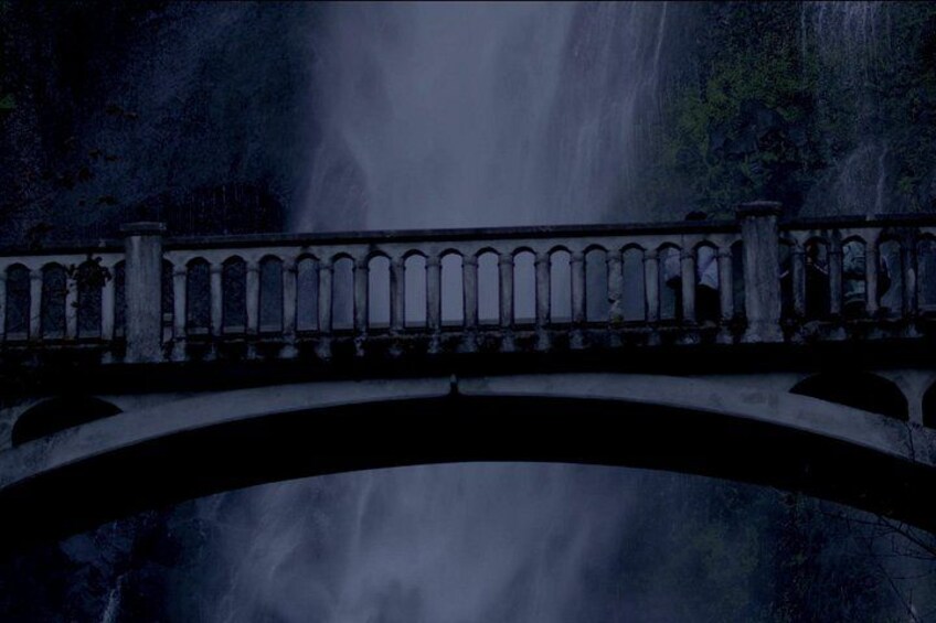Sunset Tour of Multnomah Falls plus Vista House and Other Falls 3