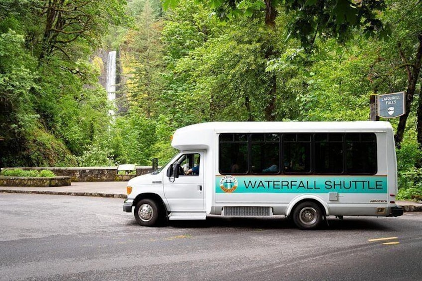 Sunset Tour of Multnomah Falls plus Vista House and Other Falls 4