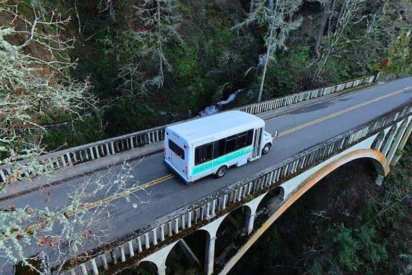 Sunset Tour of Multnomah Falls plus Vista House and Other Falls 4