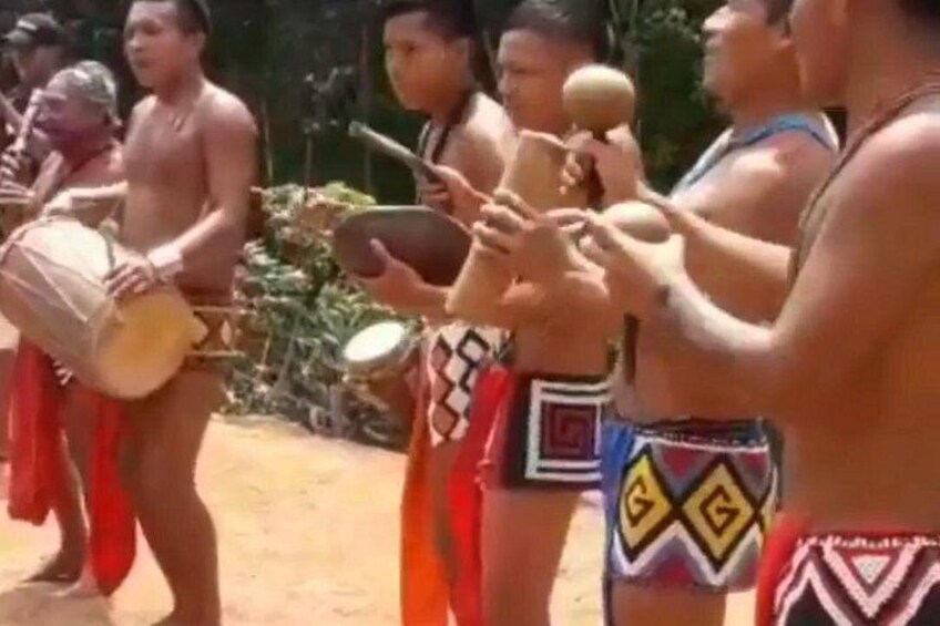 The joy of the Embera community 5