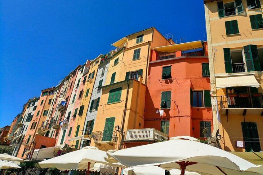 Discover La Spezia - Castle, Historic Streets & Seafront Gardens 5