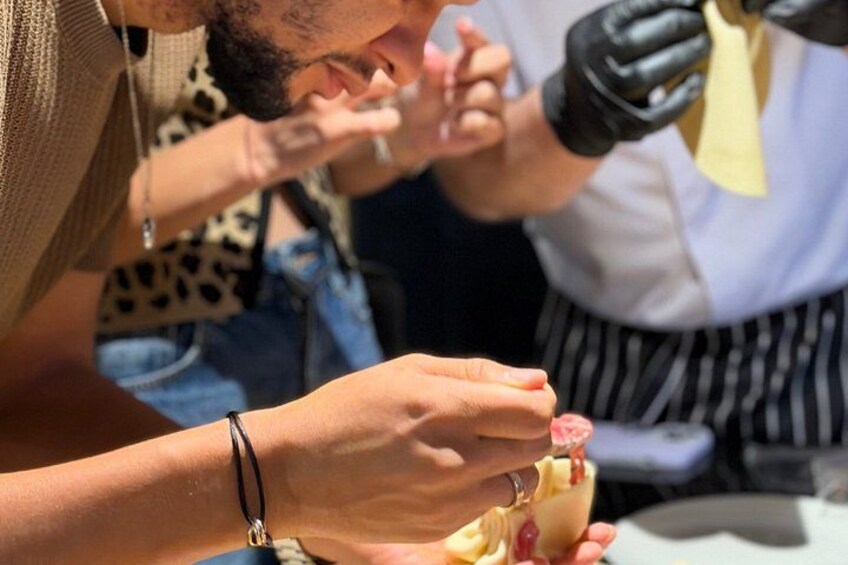 Small-Group Khinkali and Khachapuri Cooking Class in Tbilisi 2