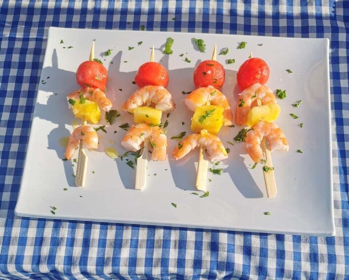 Picture 10 for Activity Valencia: Boat Ride with Valencian Wine Tasting & Tapas 5