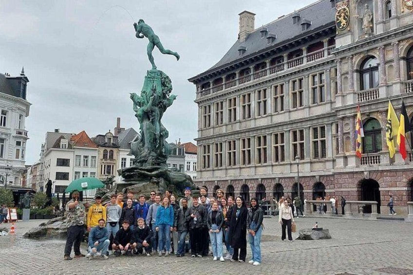Historical Walking Tour in Antwerp Old City 2