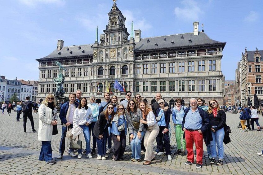 Historical Walking Tour in Antwerp Old City 2