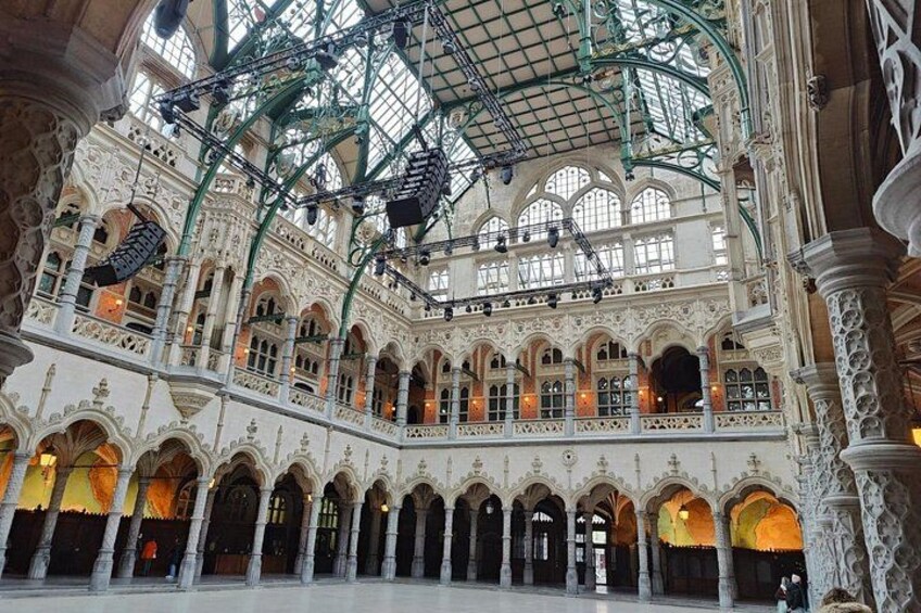 Historical Walking Tour in Antwerp Old City 1