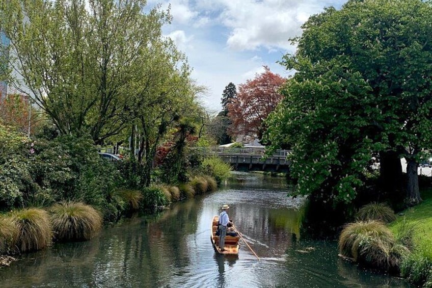 Christchurch City Highlights Half Day Tour 5