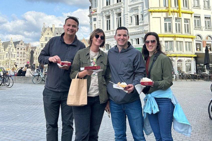 Antwerp: Food Walking Tour with 5 Tastings 5