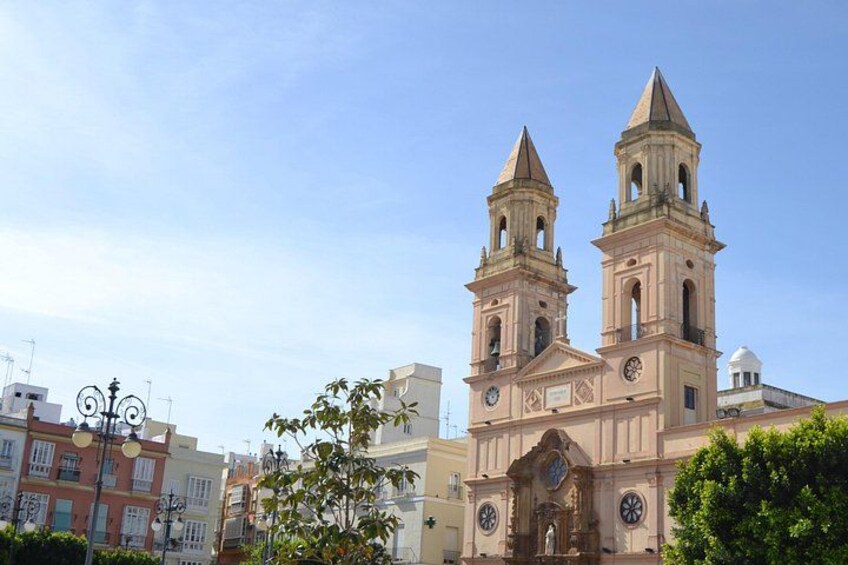 Walking Tour through Cádiz: Stories from the hand of a local guide 2