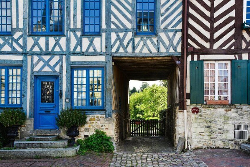 From Le Havre Breathtaking Honfleur and Deauville Shore Excursion 3