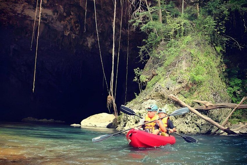 The longest Cave kayaking adventure in the entire country of Belize at approximately 7 miles in length. 2