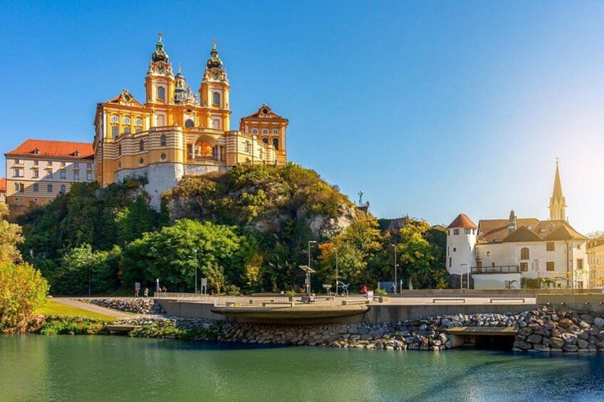 Full-Day Private Tour from Bratislava to Vienna 1