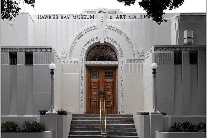 Napier City, Art Deco, Sightseeings + Premium Winery Tour 4