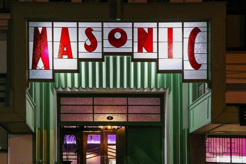 The Masonic Hotel entrance in central Napier 4