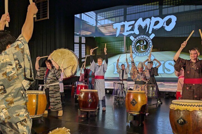 OSAKA;Feel the Power! Learn Taiko Drum from Professionals 2