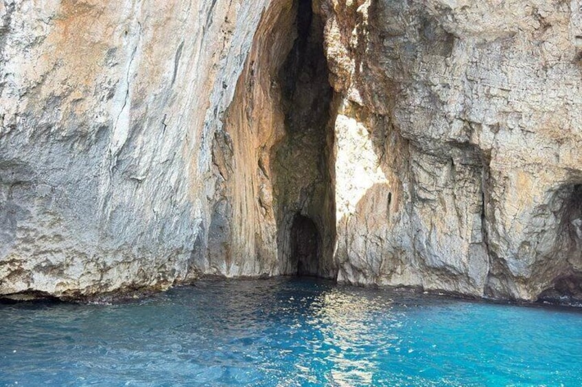 Excursions to the caves of Santa Maria di Leuca 4