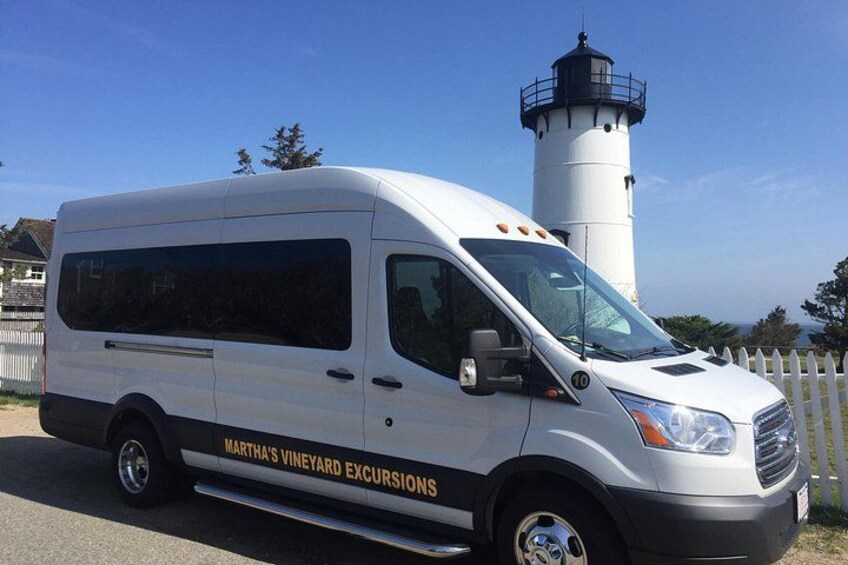 Tour in comfortable, air-conditioned high top vans 1