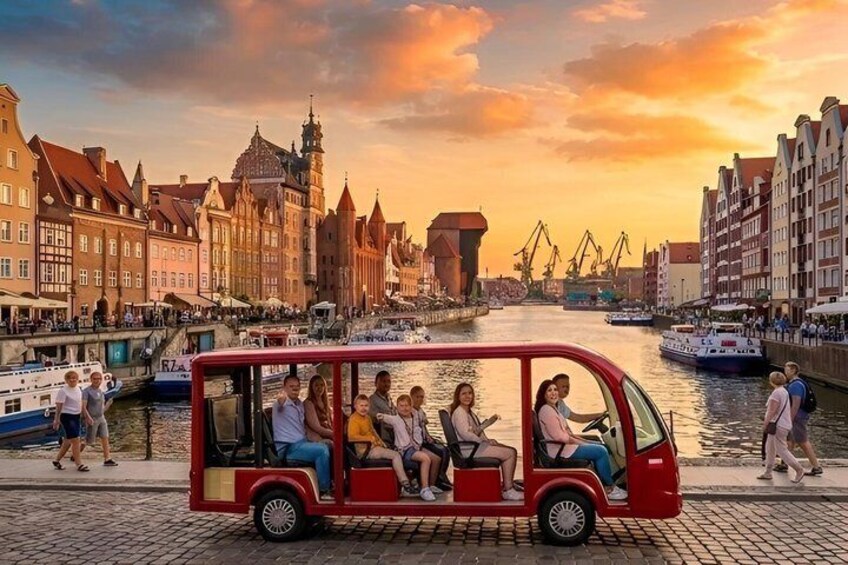 GDANSK City Tour by Golf Cart Live Guide & City Sightseeing 90min 3