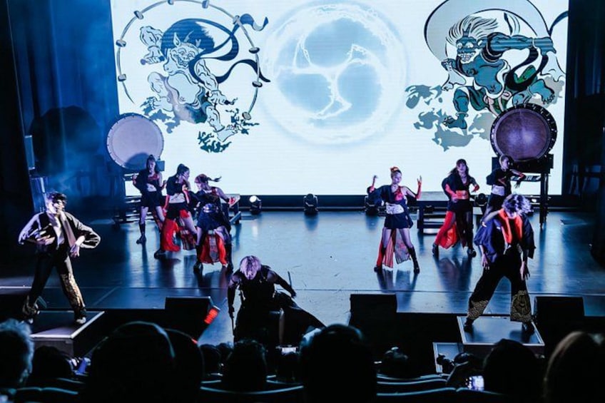Osaka;A Modern Samurai, Kabuki, Ninja, Taiko, & Dance Show 3