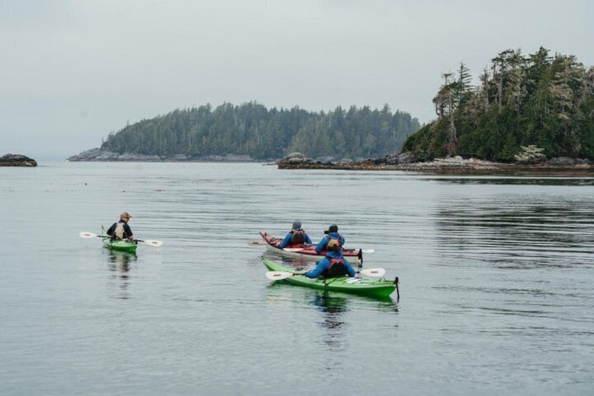 Comprising over 100 islands, islets 3