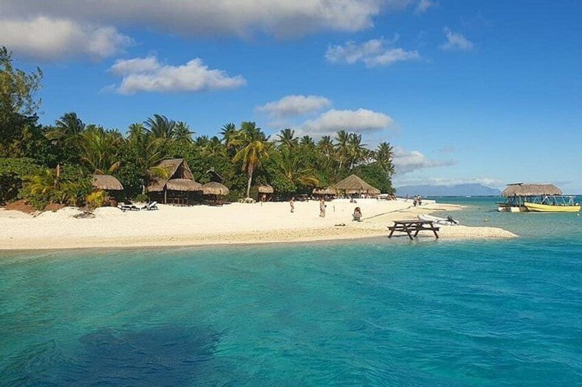 Bora Bora Adventures, Motu fanfan, Polynesian meal, Bora Bora Tours, Bora Bora Excursion, Bora Bora Boat trip, Tahiti Tours, Bora Bora Combo Tours, Bora Bora ATV tours, BOra Bora ATV Quads Adventures. 1