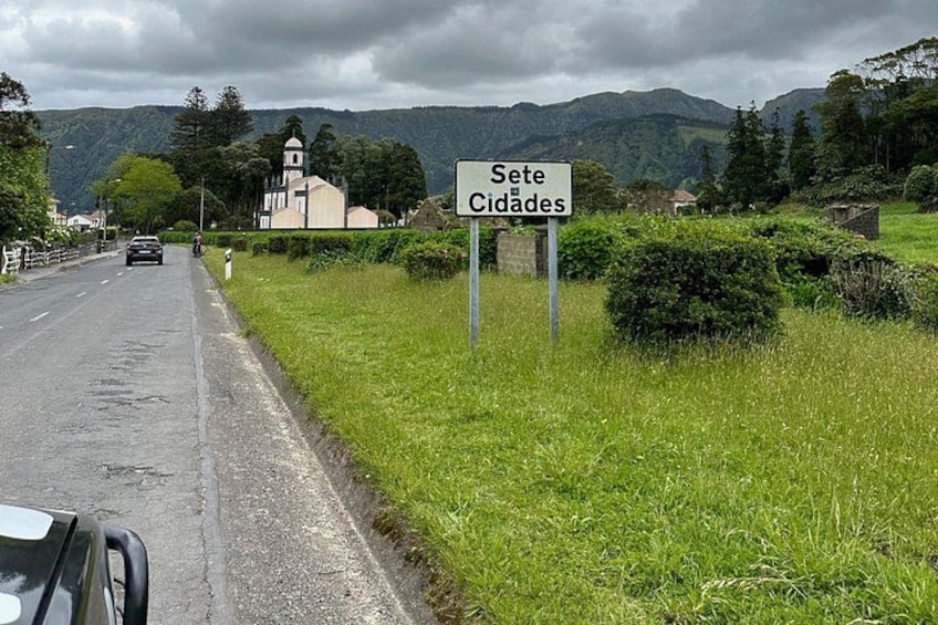 Private Jeep 4x4 Tour in São Miguel Island 5
