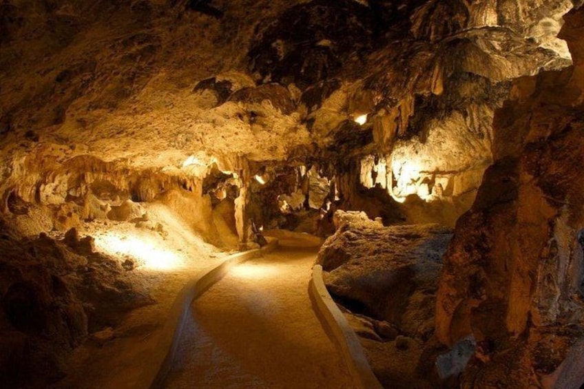 Hato Cave 4