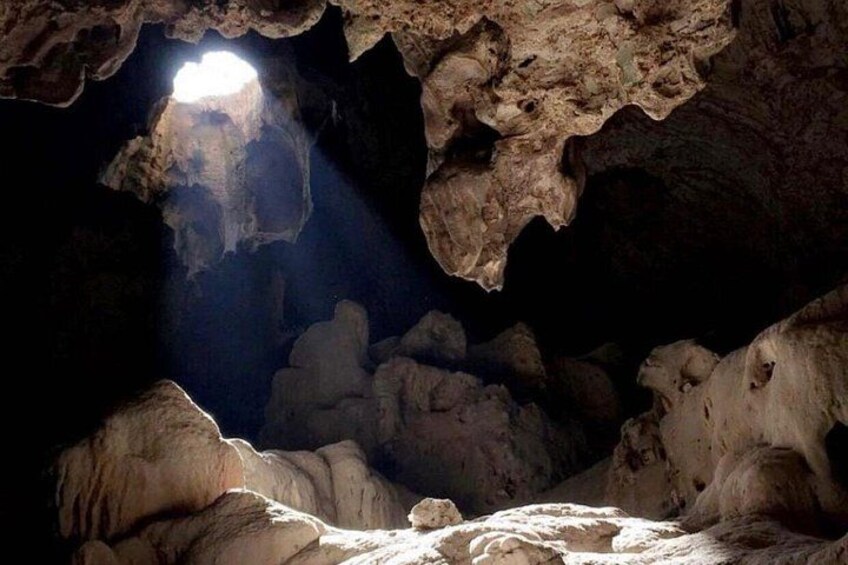 Hato Cave 2
