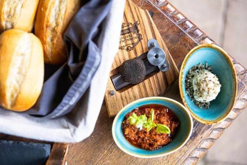 Exclusive Truffle Hunting Experience with Gourmet Lunch 4