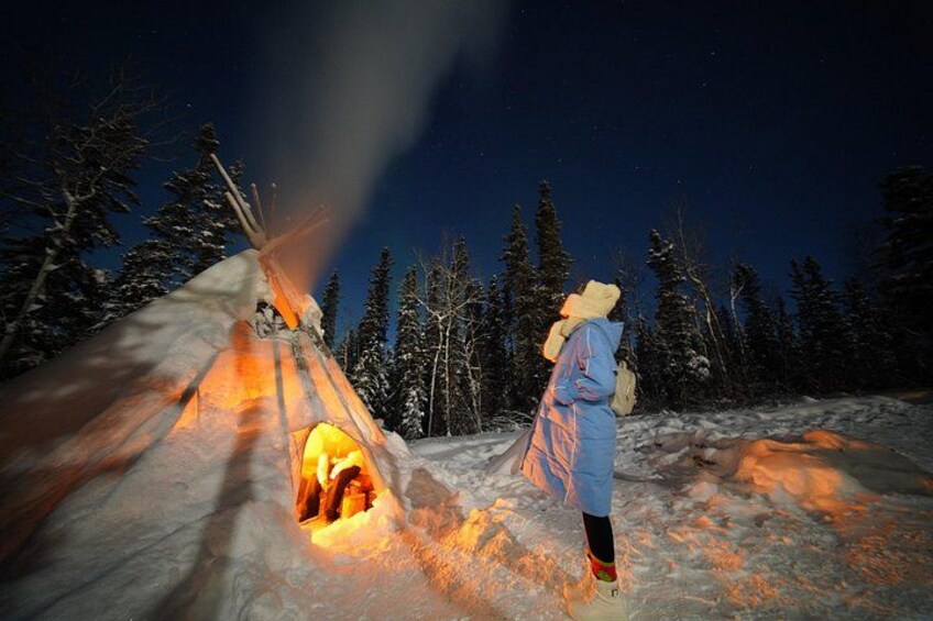 Yellowknife: Aurora Chasing + Aurora Lodge 2