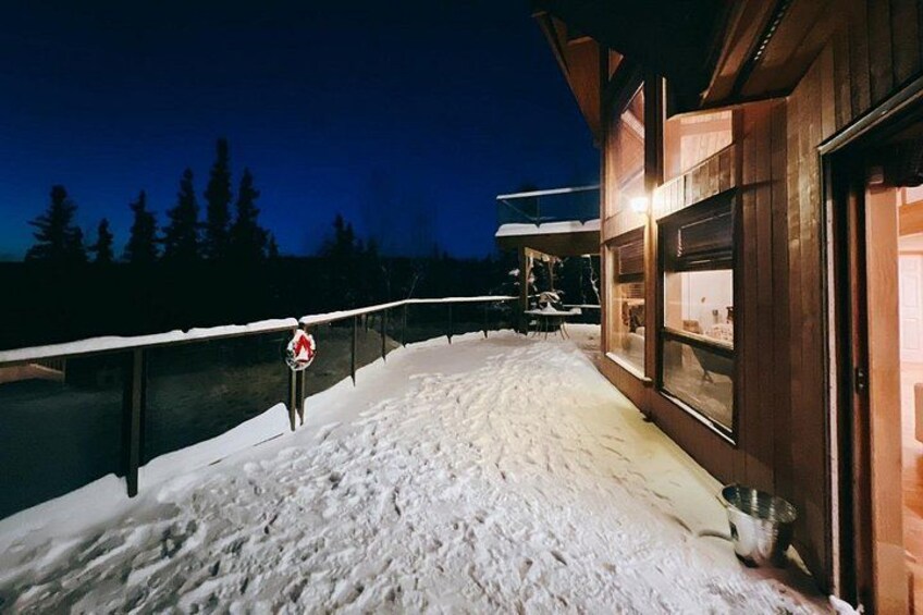 Yellowknife: Aurora Chasing + Aurora Lodge 3
