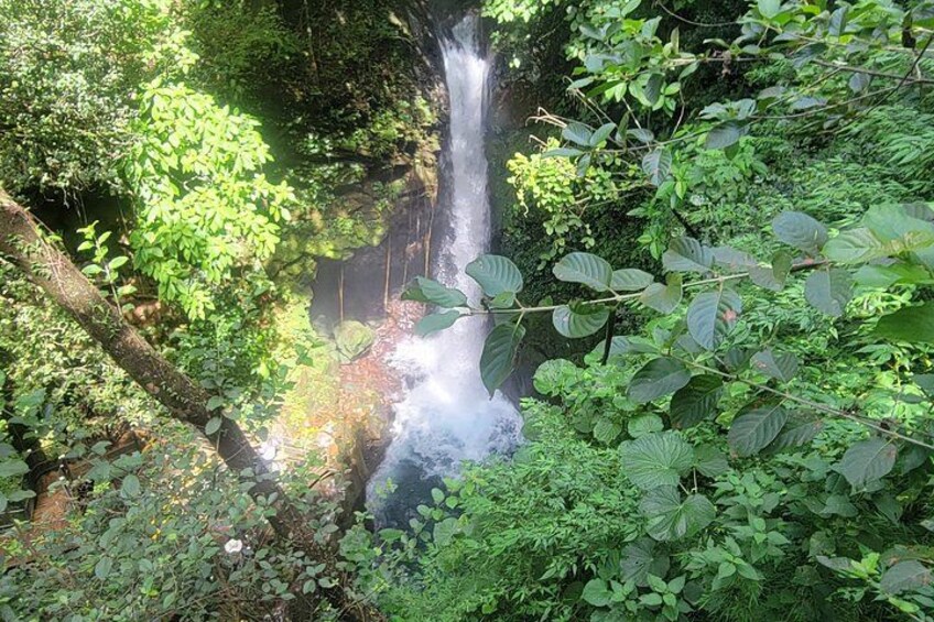 Rincón de la Vieja Volcano Hike, Blue Waterfall & Hot Springs 1