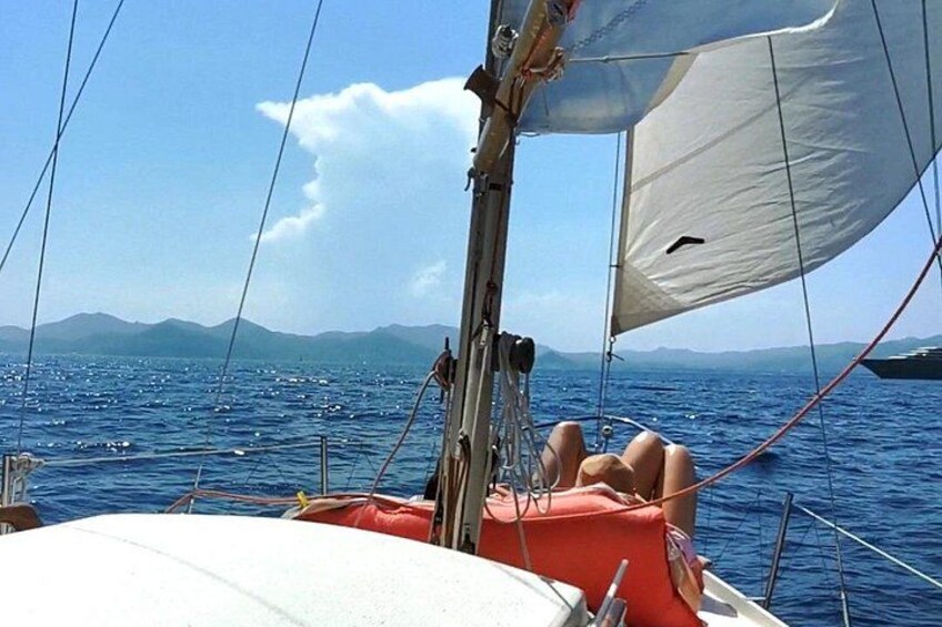 Private sailing excursion & Provencal picnic 2