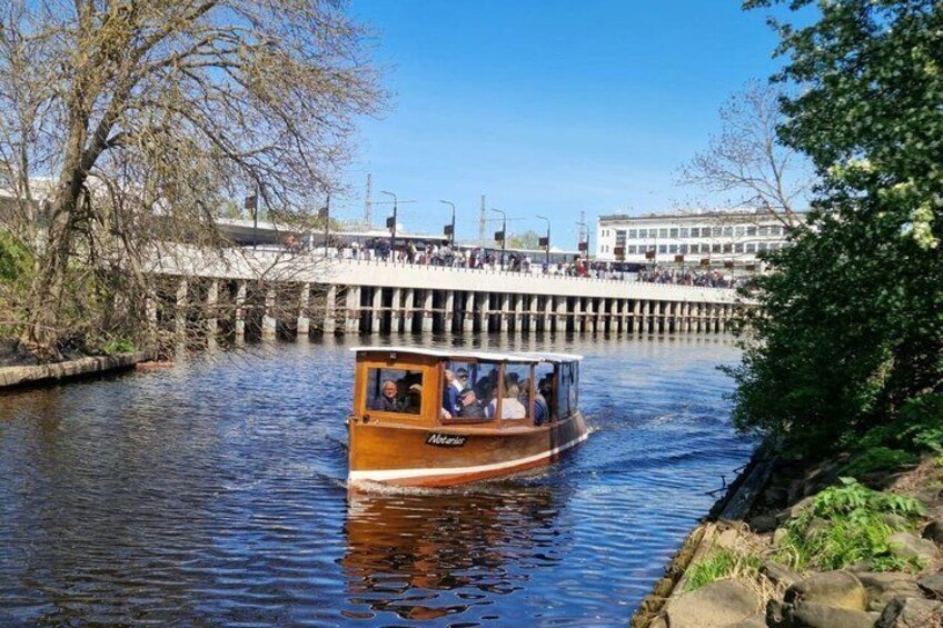 Riga: Historic Canal Boat Tour with Audio Guide 5