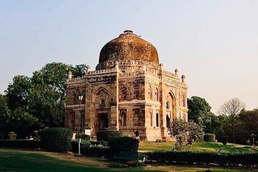 3DAYS Luxury Golden Triangle Tour To Agra, Jaipur from New Delhi 4
