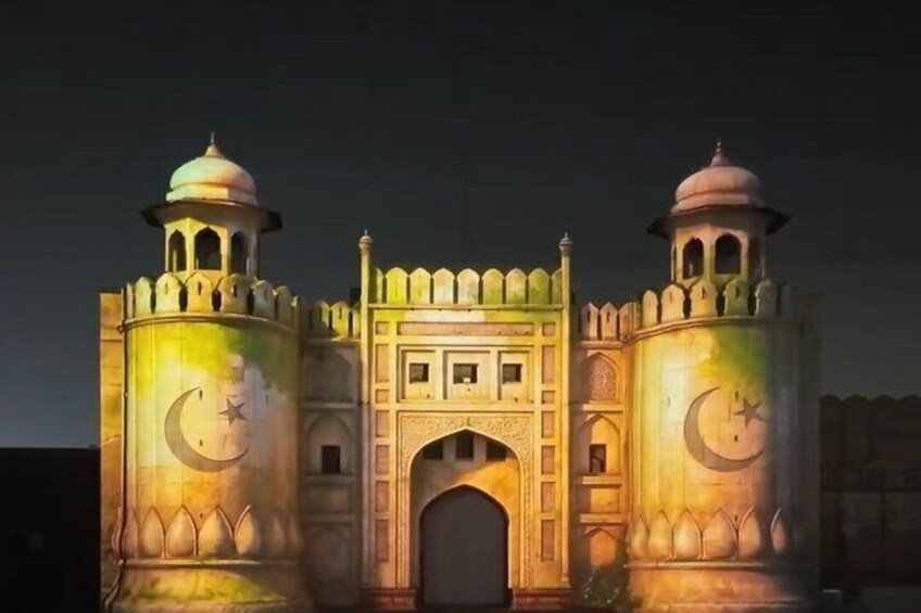 Lahore Private Tour: Fort, Walled City, Badshahi Mosque & Wagah 5