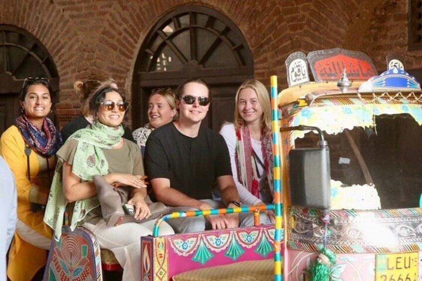 Lahore Private Tour-Fort, Walled City Royal Mosque & Wagah Border 3