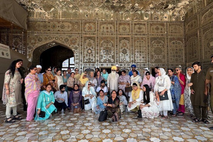 Lahore Private Tour-Fort, Walled City Royal Mosque & Wagah Border 5