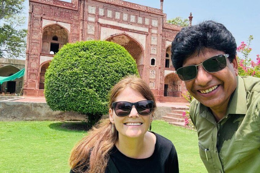 Private Lahore City Tour: Fort, Walled City, Royal Mosque + Wagah 2