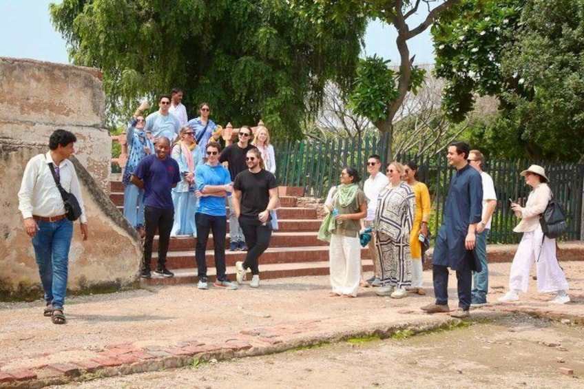 Private Lahore Fort, Walled City Royal Mosque & Wagah Border Tour 1