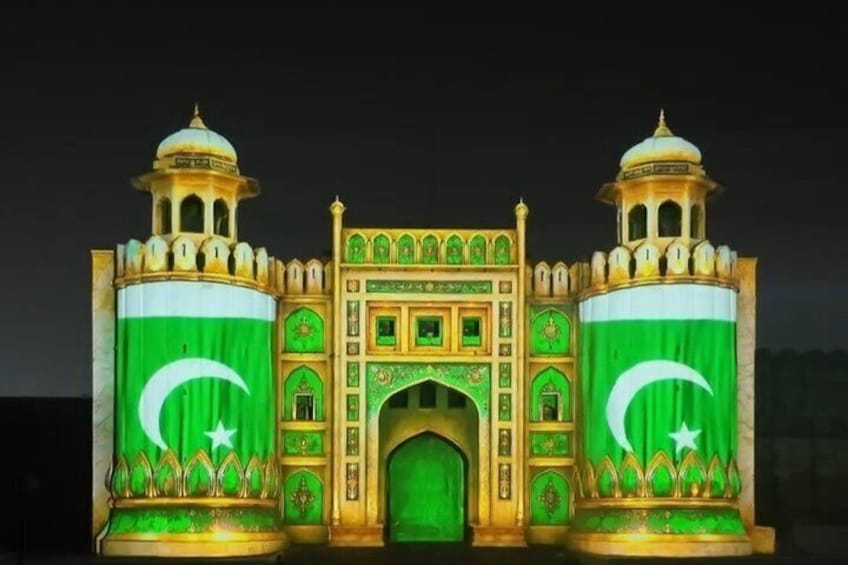 Lahore Private Tour: Fort, Walled City, Badshahi Mosque & Wagah 3