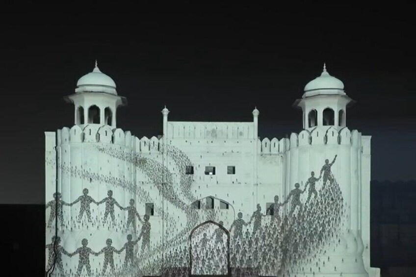 Lahore Private Tour: Fort, Walled City, Badshahi Mosque & Wagah 4