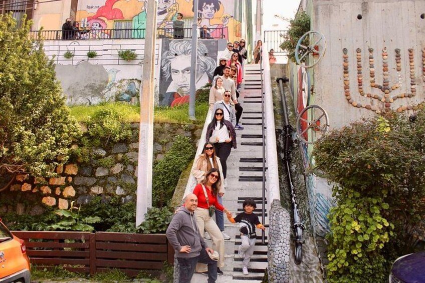 Transfer From Santiago to Valparaiso Cruise Ship + Tour & Winery 3