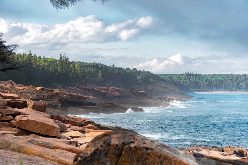 Picture 1 for Activity Bar Harbor Premium Driving Tour With Thunder Hole & Acadia 2