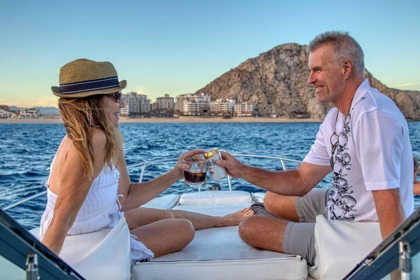 1 Hour Cabo Highlights on a 33ft Luxury Yacht 5