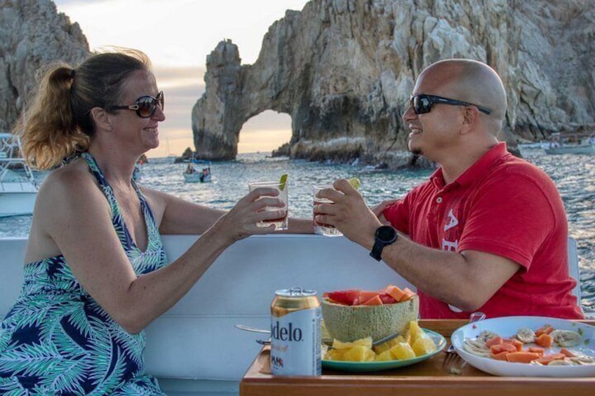 1 Hour Cabo Highlights on a 33ft Luxury Yacht 4