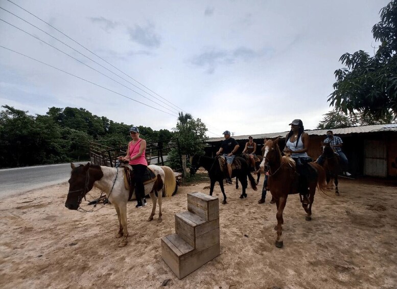 Picture 3 for Activity Ixtapa: Horseback Riding Tour Along Playa Larga 3
