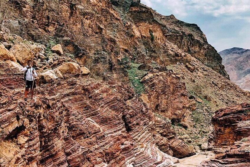 Hiking in the UAE’s Scenic Hajar Mountains 5