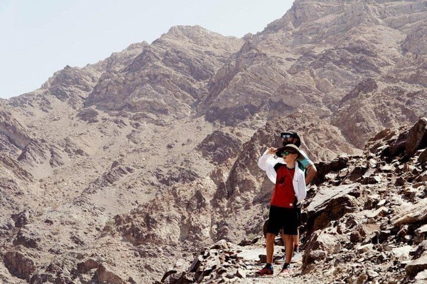 Hiking in the UAE’s Scenic Hajar Mountains 3